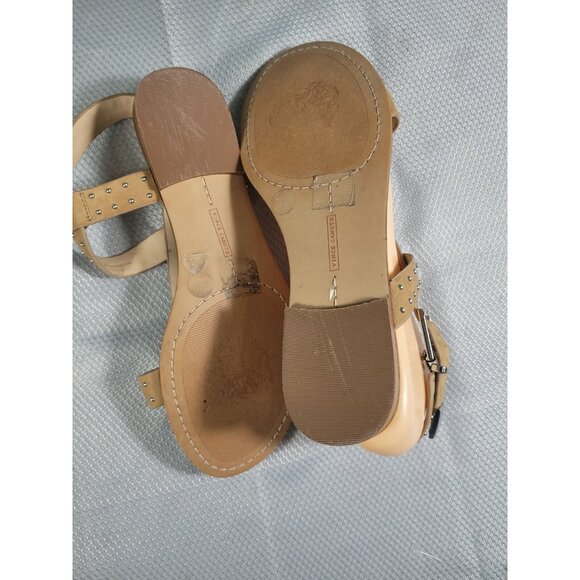 Vince Camuto Women's Sandal Size 7.5 M Brown Tan Leather Studded Ravensa (153) - Picture 8 of 9